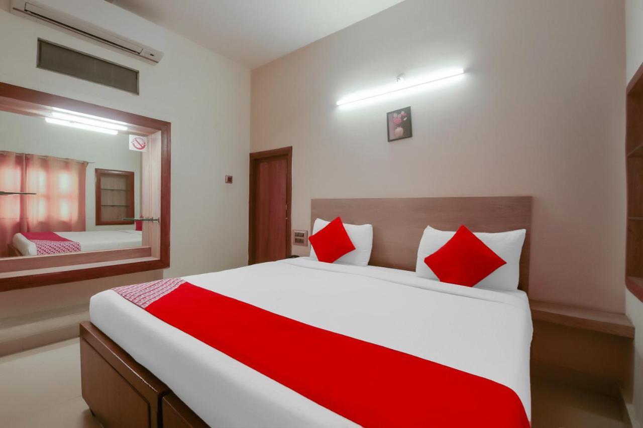 Kaveri Hotel Bed & Breakfast 마이소르 외부 사진