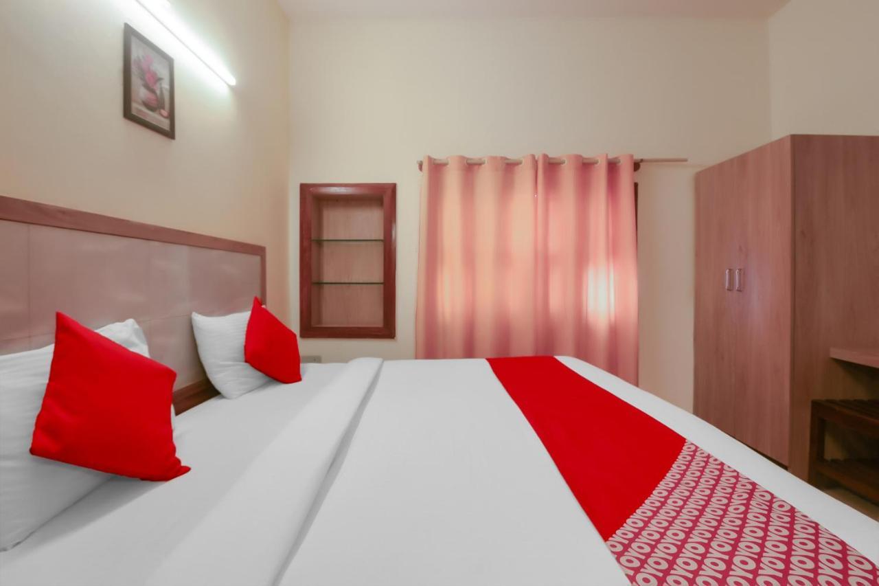 Kaveri Hotel Bed & Breakfast 마이소르 외부 사진