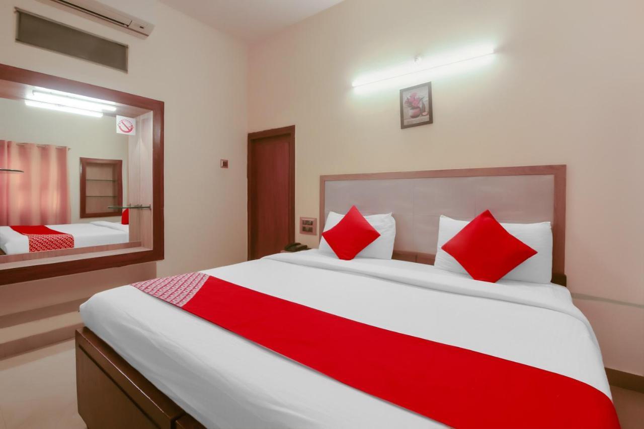 Kaveri Hotel Bed & Breakfast 마이소르 외부 사진